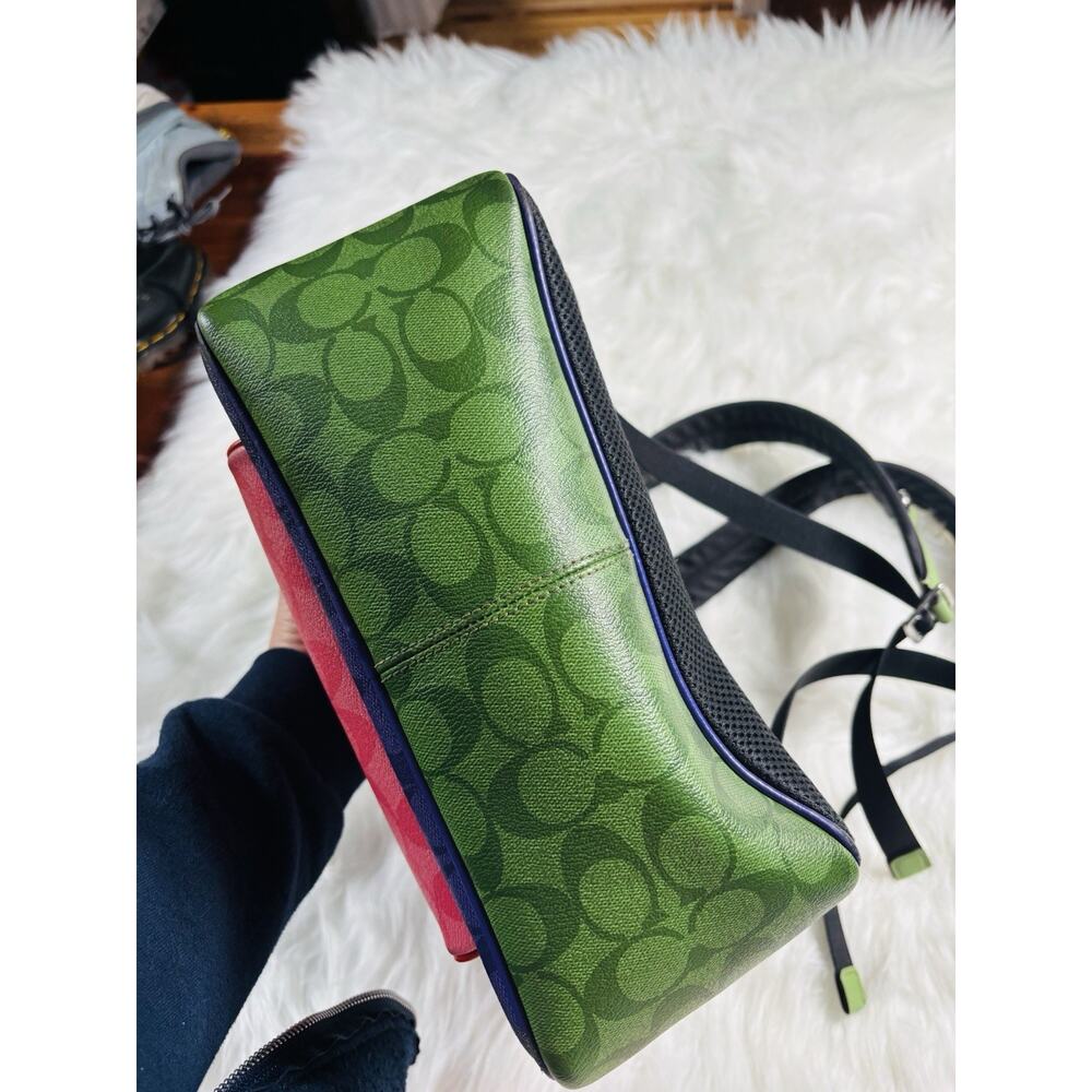 Coach RARE CA156 Court Backpack In Rainbow Signature Canvas Multi Hard To Find - Picture 14 of 15